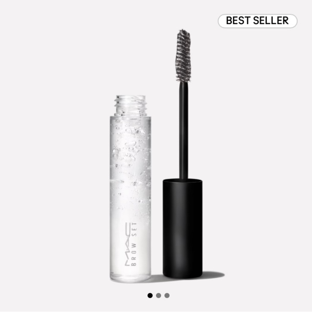 A brush-on gel that strokes brows into shape while adding shine and style.